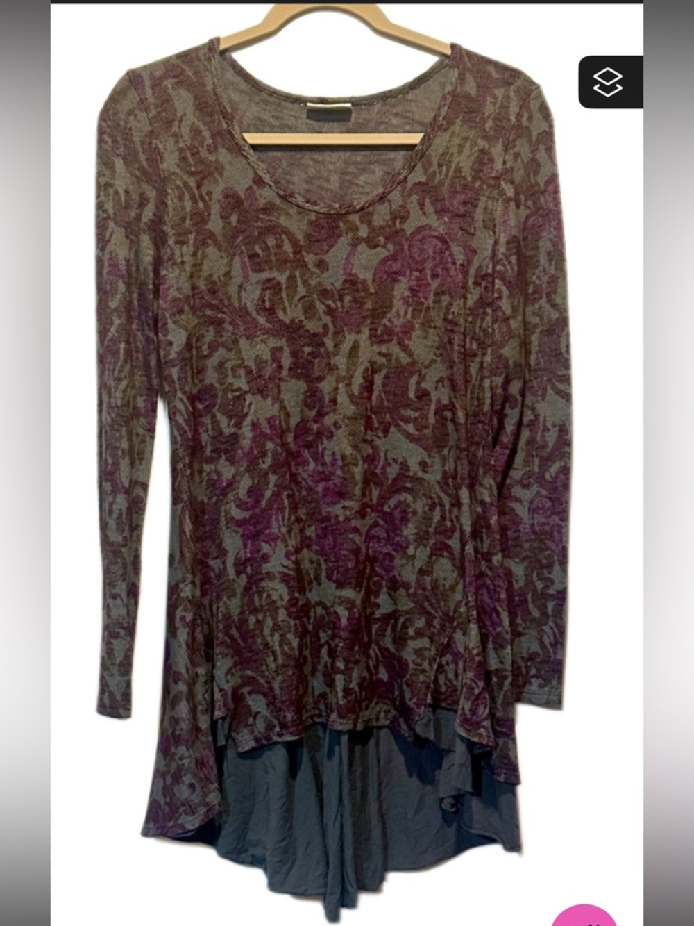 Plume and thread Floral tunic size L hi-low